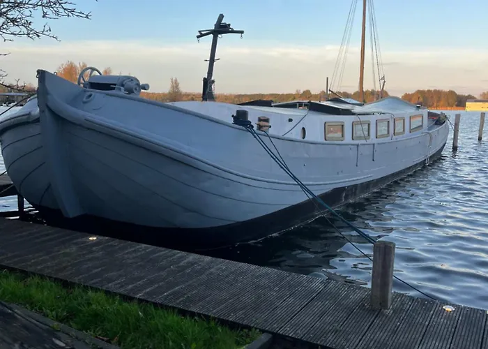 Unieke Beleving Op Het Water, De Prinsenboot.